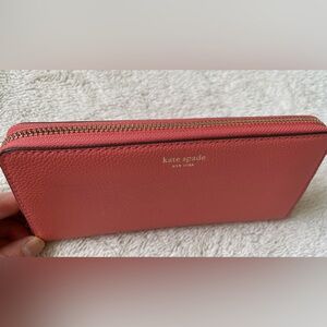 Kate Spade New York Margaux Slim Continental Wallet Peachy Color Brand New NWT